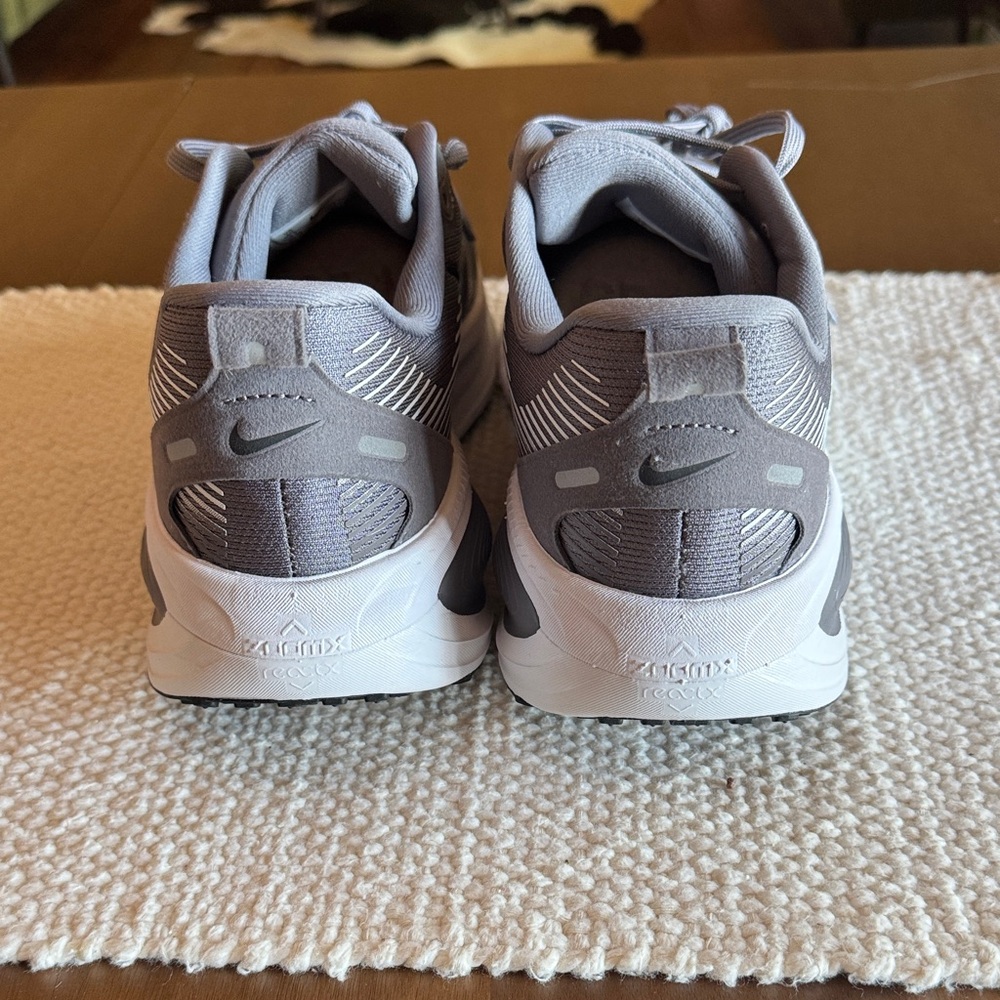 Nike ZoomX Gray and White Running Shoes - Picture 5 of 9